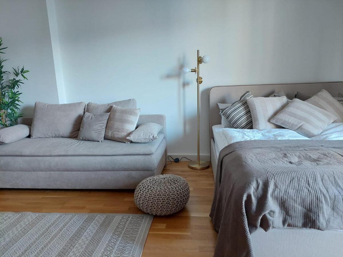 Balcony Apartment, 5 Min Walk To First District Wien Exterior foto